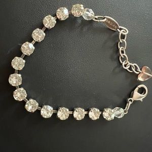 SABIKA BRACELET.